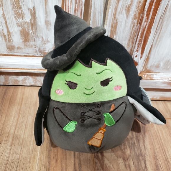 Wizard Of OZ Limited Edition Squishmallows - Picture 8 of 9